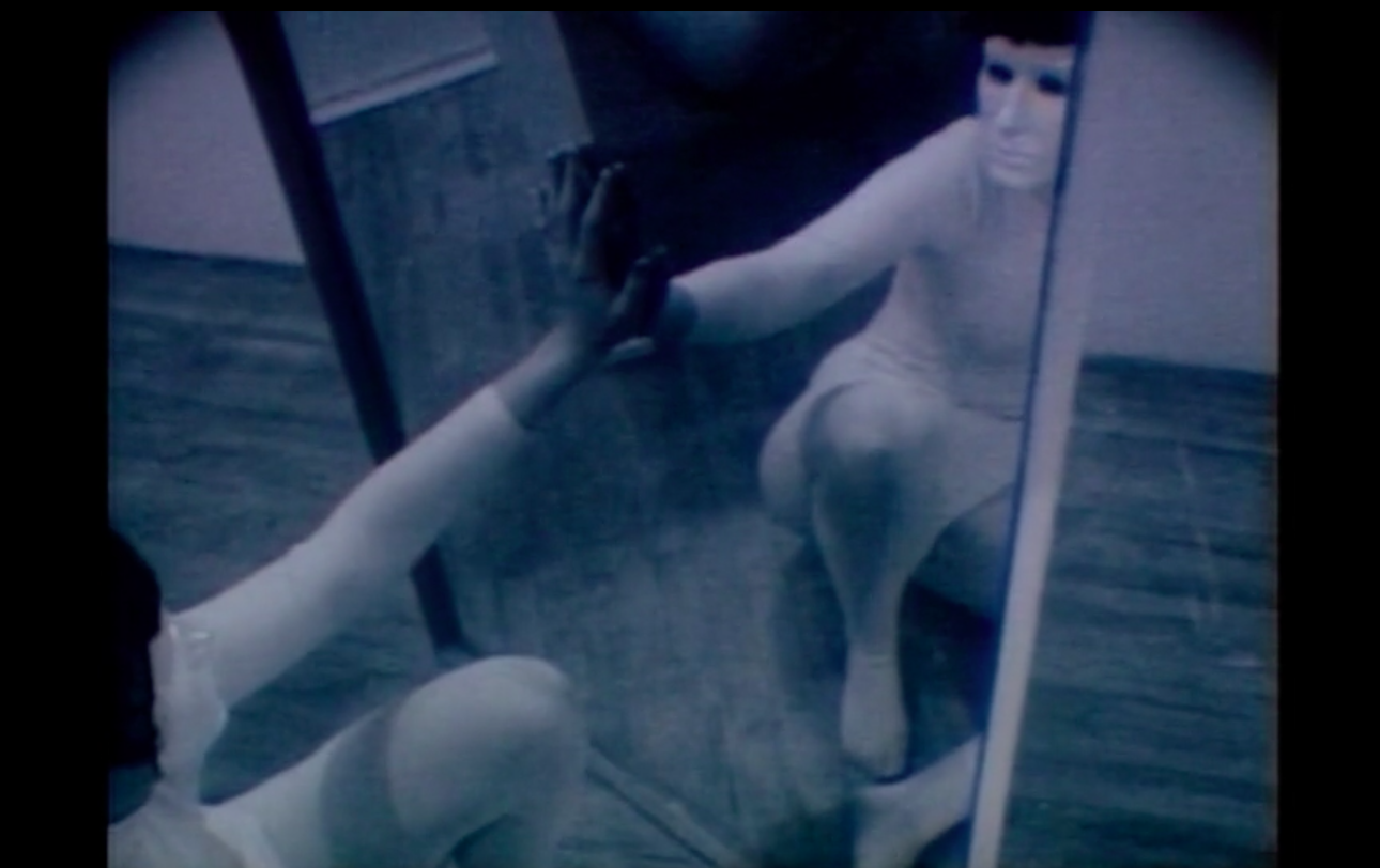 (link: https://www.blumandpoe.com/news_item/btwn_lizzi_bougatsos_kim_gordon_x_penny_slinger_blum_poe_los_angeles text: Lizzi Bougatsos and Kim Gordon perform sonic improvisation to the projections of artist Penny Slinger’s early experimental silent films from 1969  target: _blank).